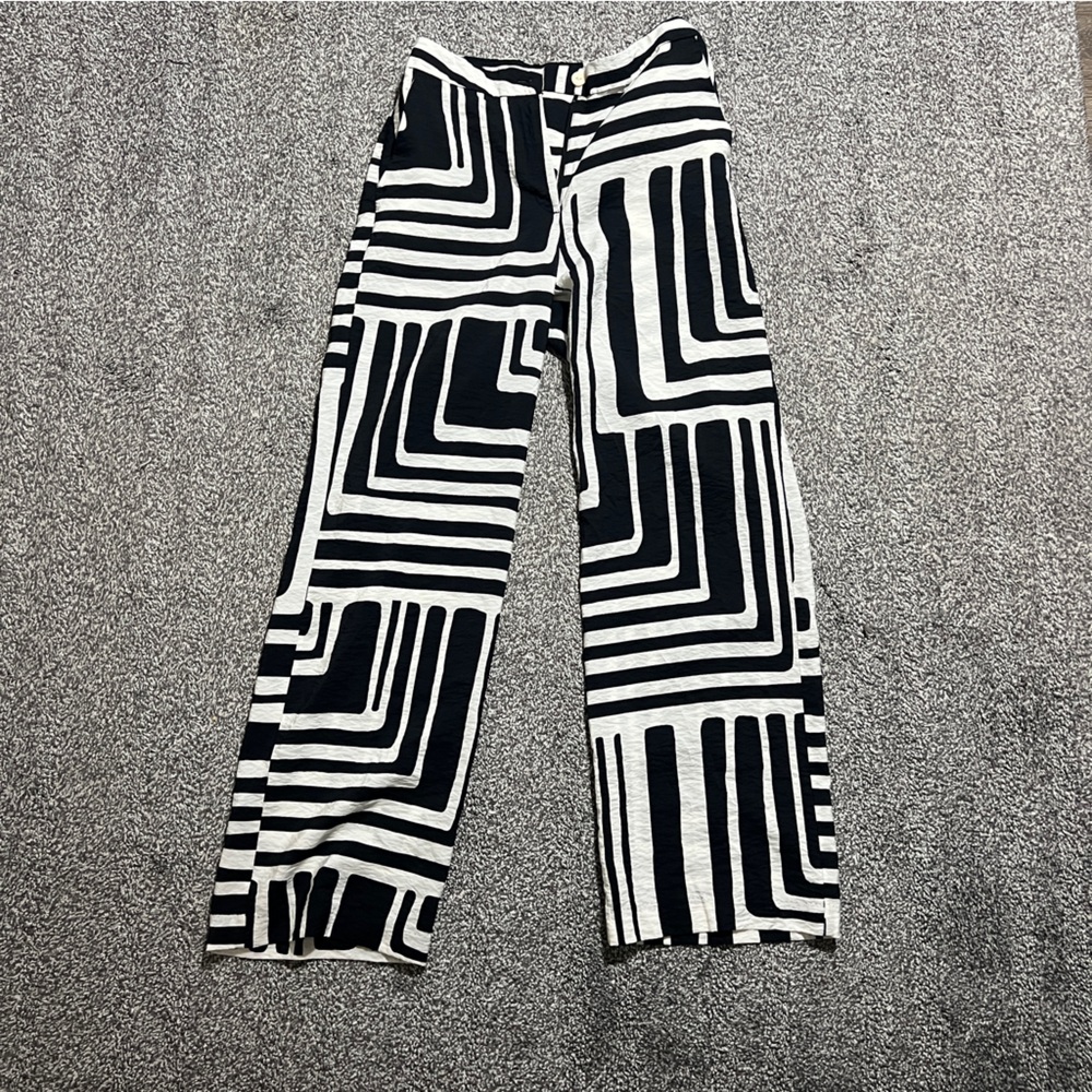 H&M Black and White Geometric Patterned Pants